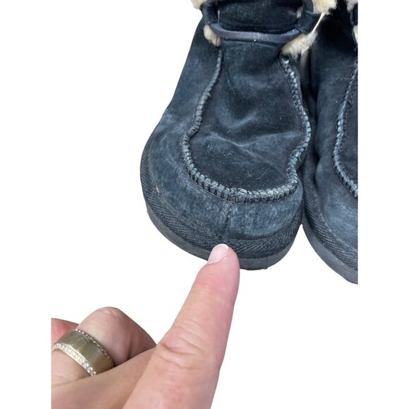 Ugg womans Black leather sheepskin lined Midcalf Winter Boots Sz 6 SKU 9533 - Picture 10 of 16